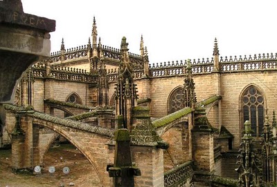 Arbotantes de la catedral de Sevilla